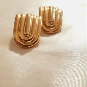 Gold Vintage Bended Rope Earrings